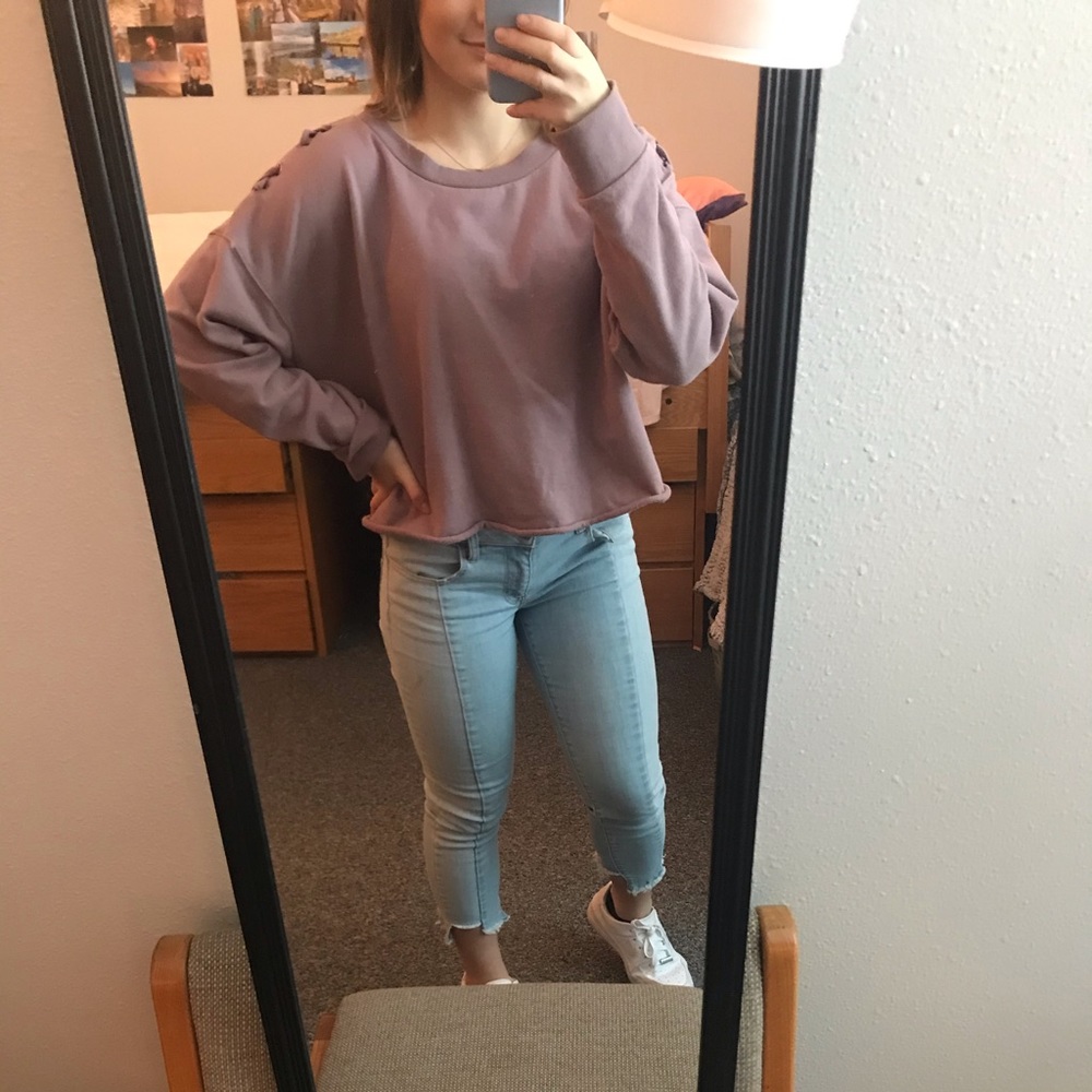 Oversized cropped sweater
